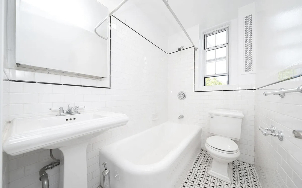 117 West 13th Street - Photo 3