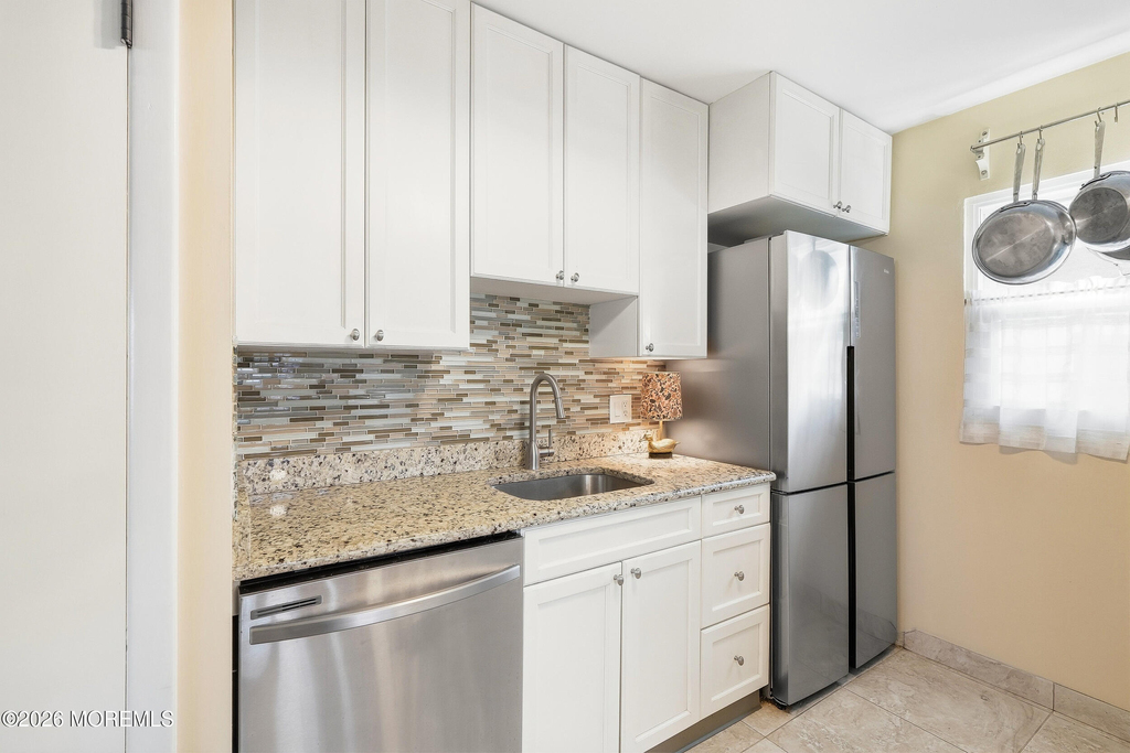 140 Main Avenue - Photo 16