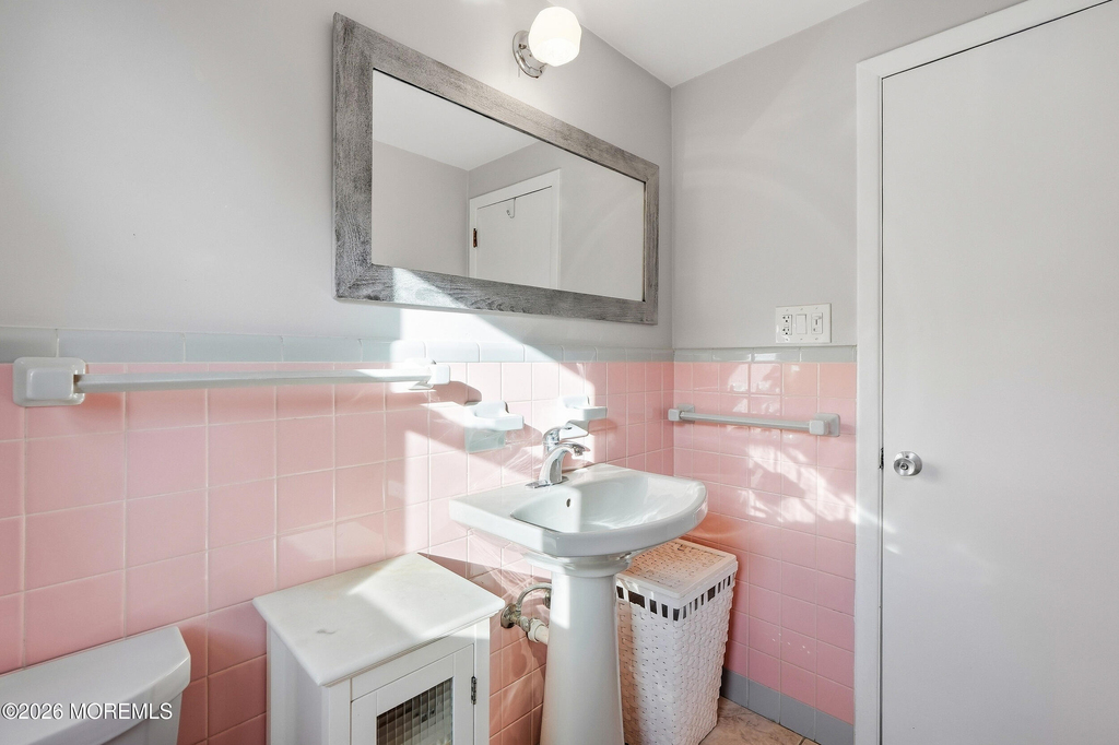 140 Main Avenue - Photo 27