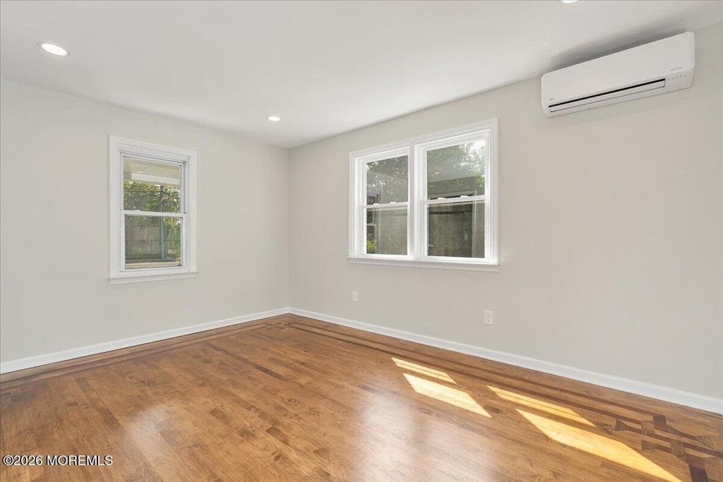 179 Wall Street - Photo 8