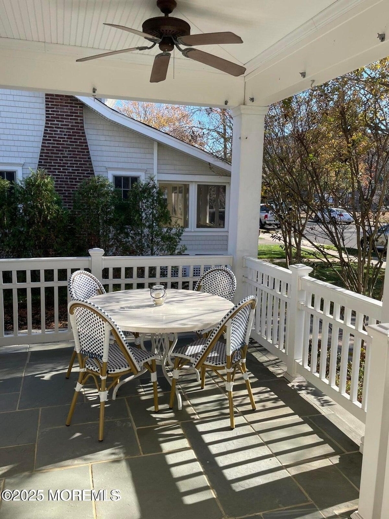 420 Tuttle Avenue - Photo 3