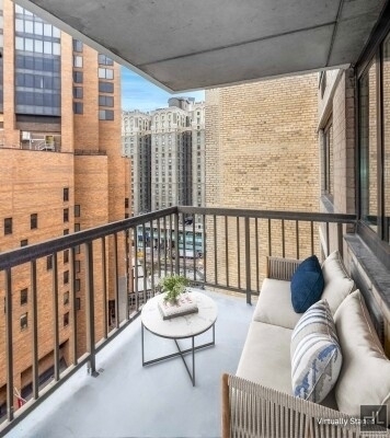 East 34 Street - Photo 4
