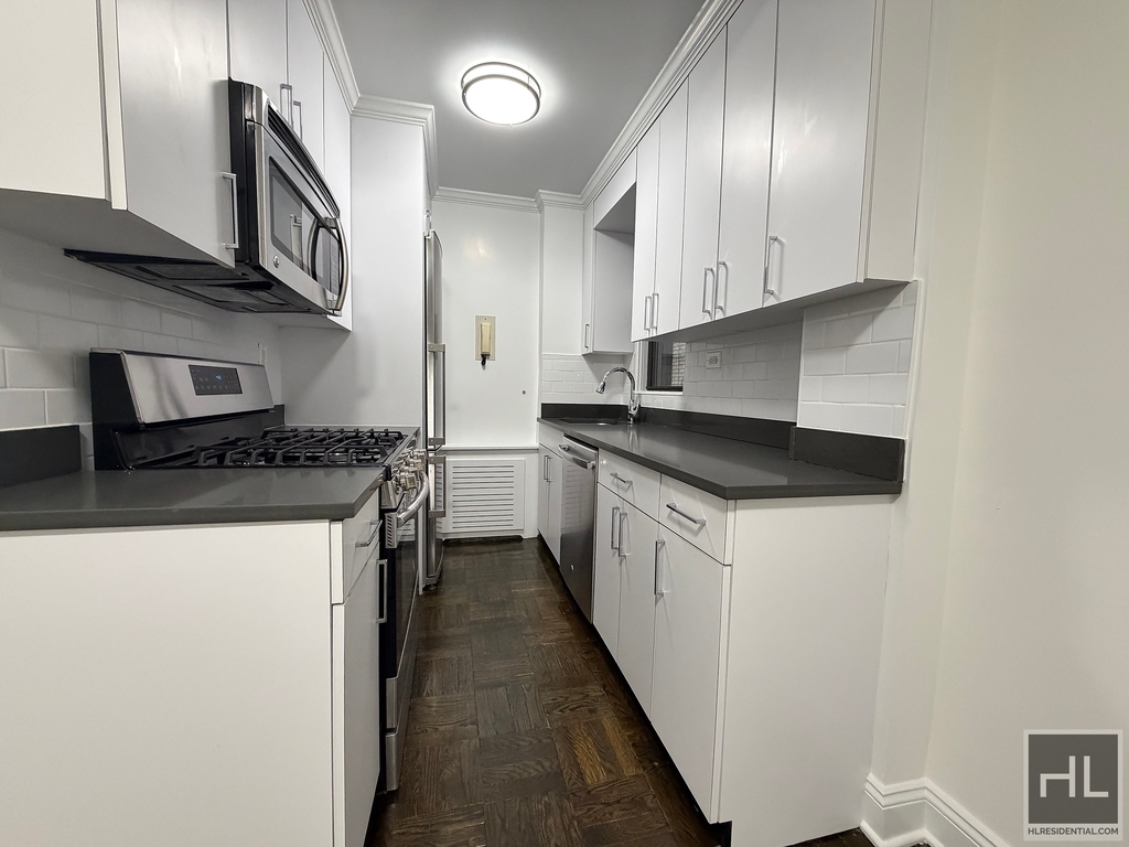 Beekman Place - Photo 3