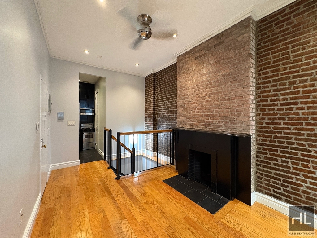 Leroy Street - Photo 1
