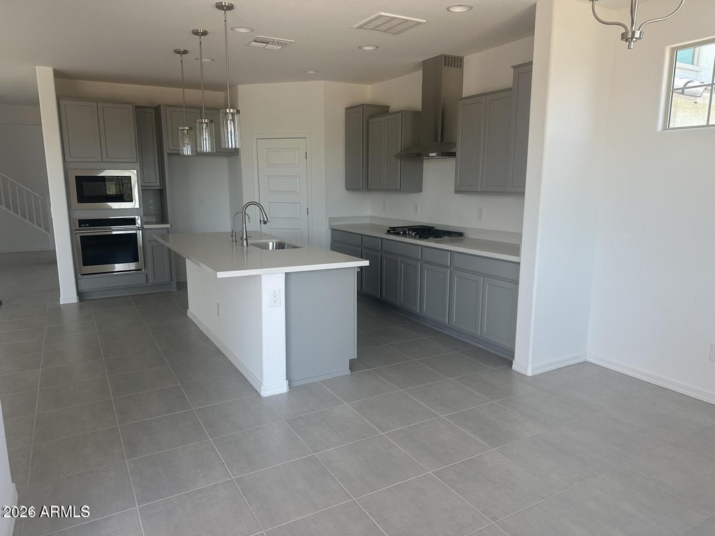 5665 S Veneto -- - Photo 2