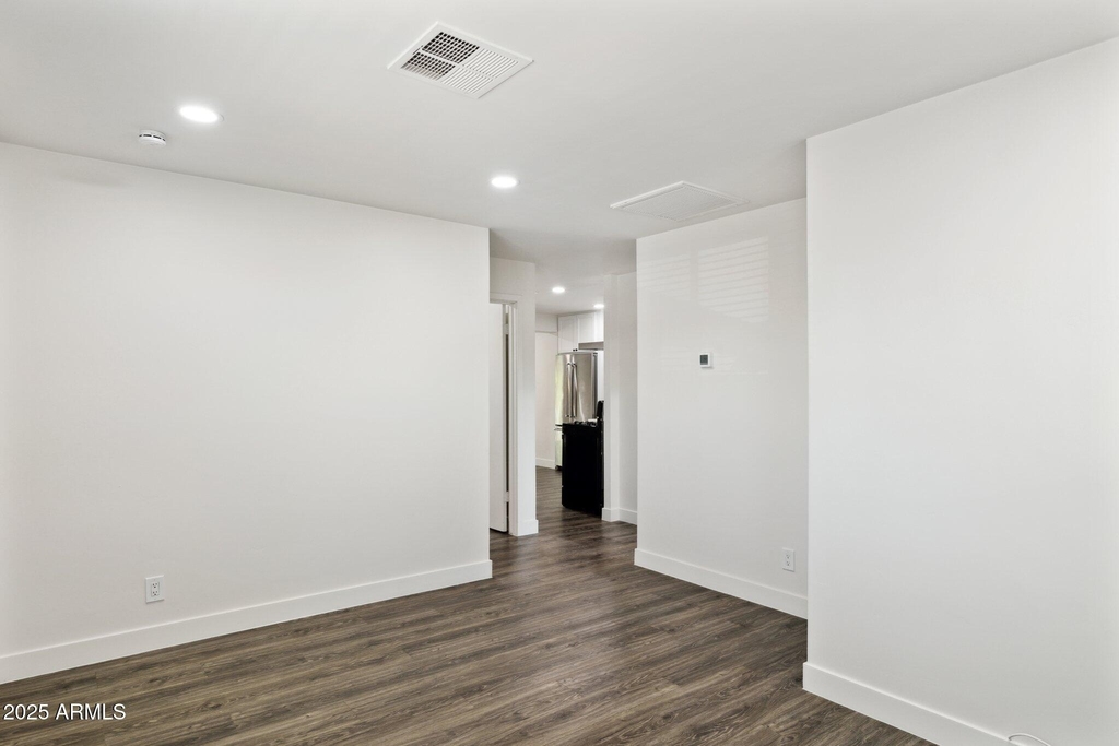 1542 E Turquoise Avenue - Photo 4