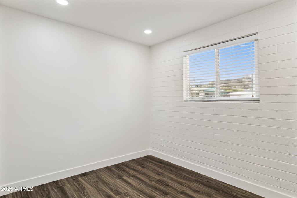 1542 E Turquoise Avenue - Photo 17