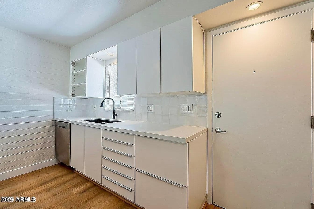 3737 E Turney Avenue - Photo 8