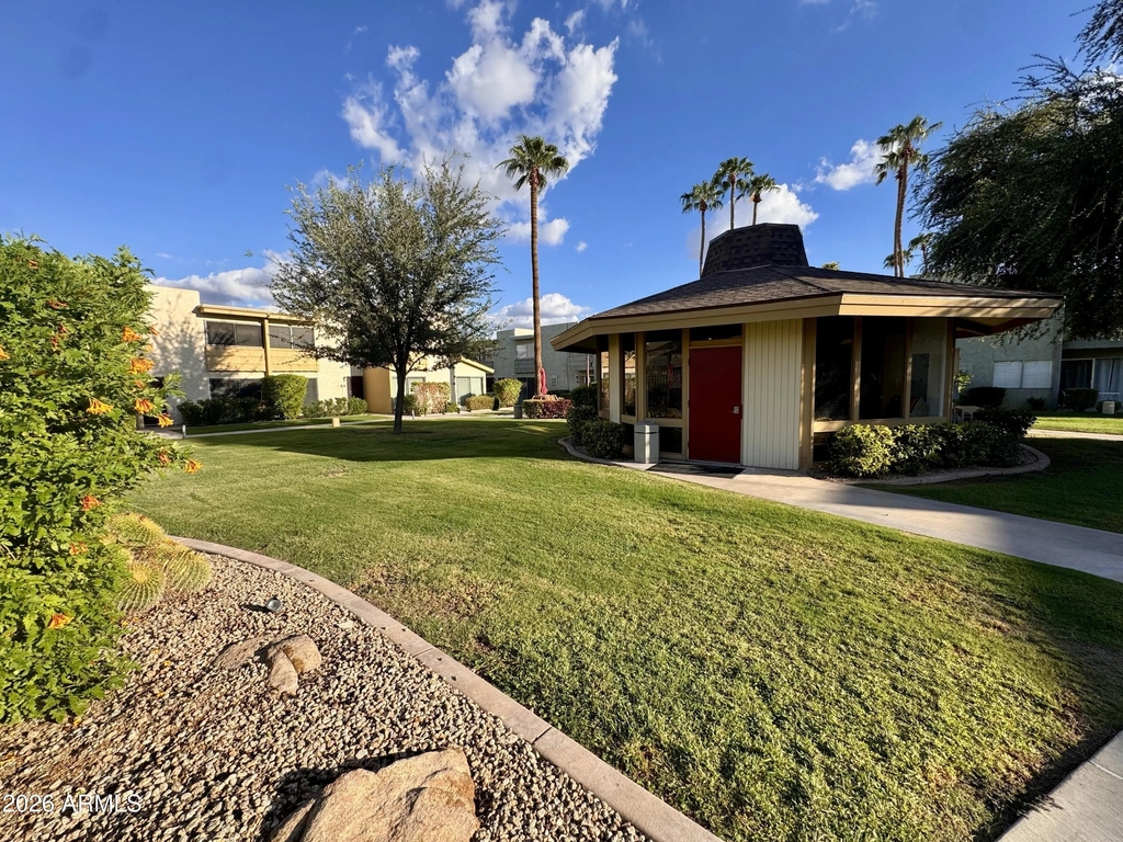 4620 N 68th Street - Photo 9