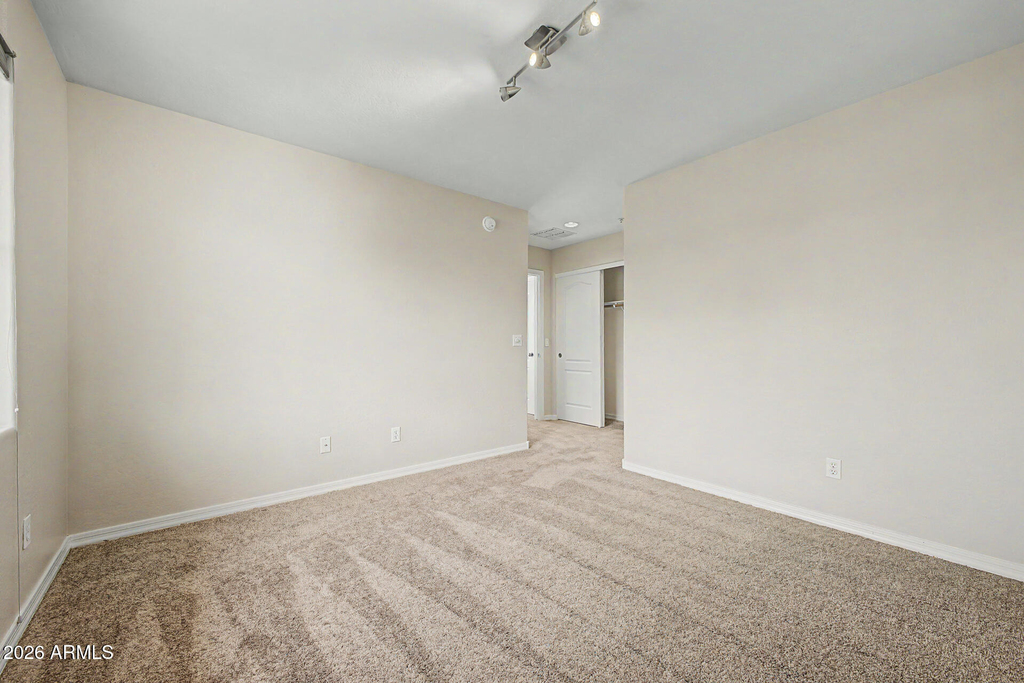 712 S Beck Avenue - Photo 16
