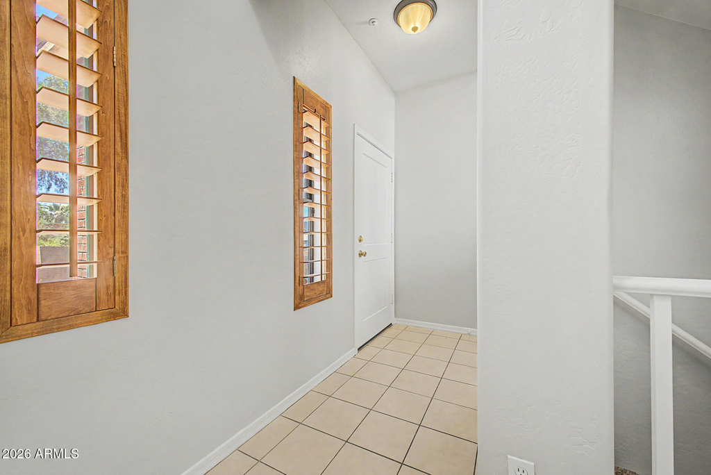 712 S Beck Avenue - Photo 11