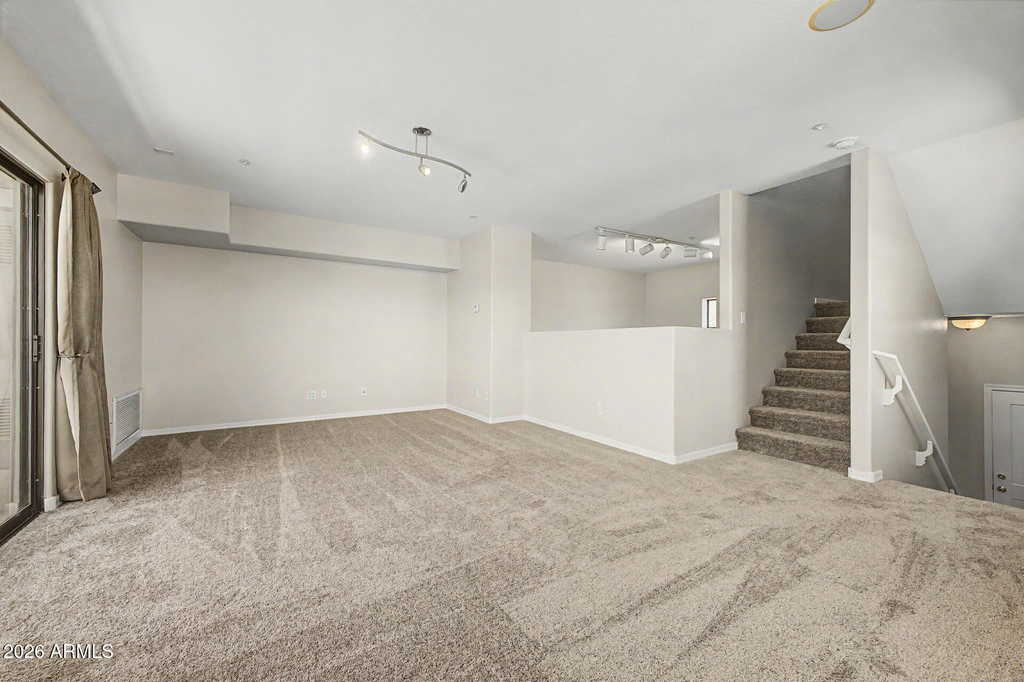712 S Beck Avenue - Photo 25