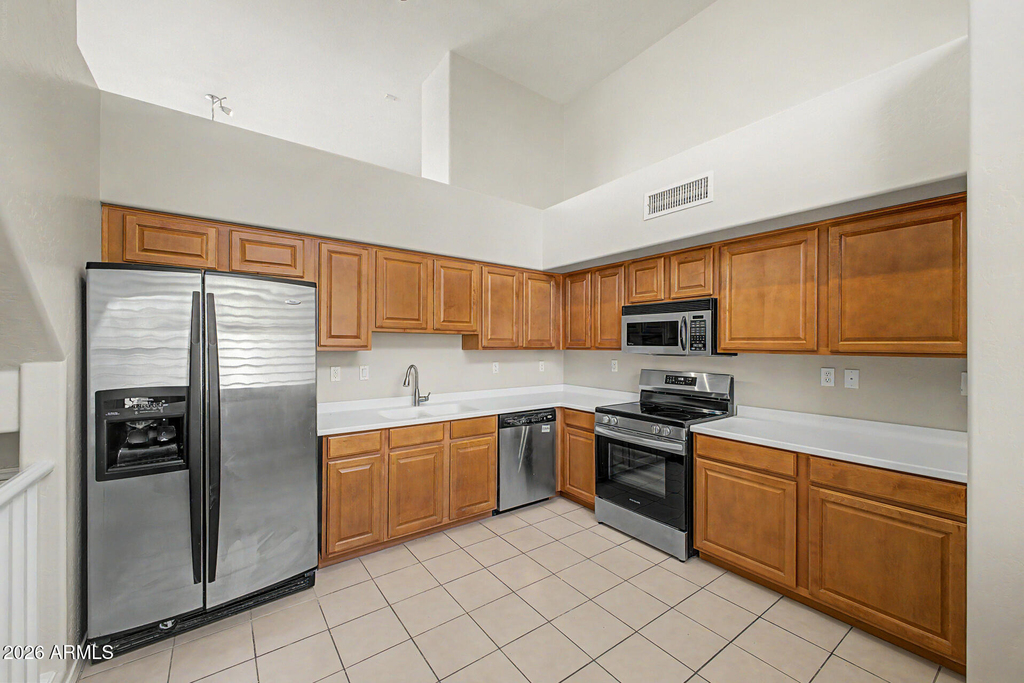 712 S Beck Avenue - Photo 10