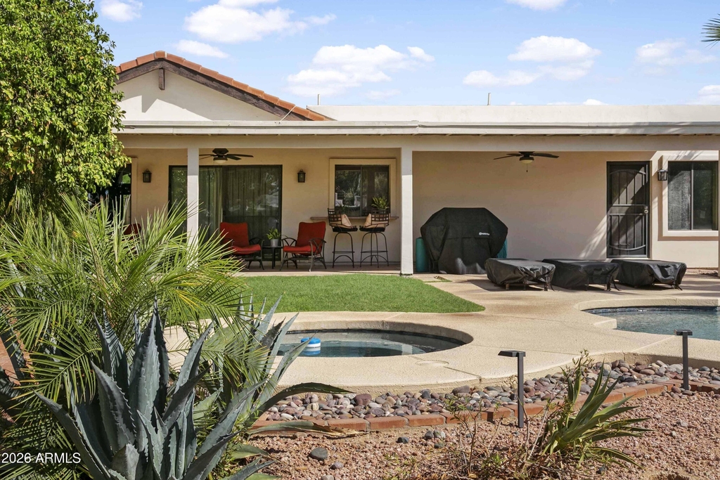 6031 E Ludlow Drive - Photo 7