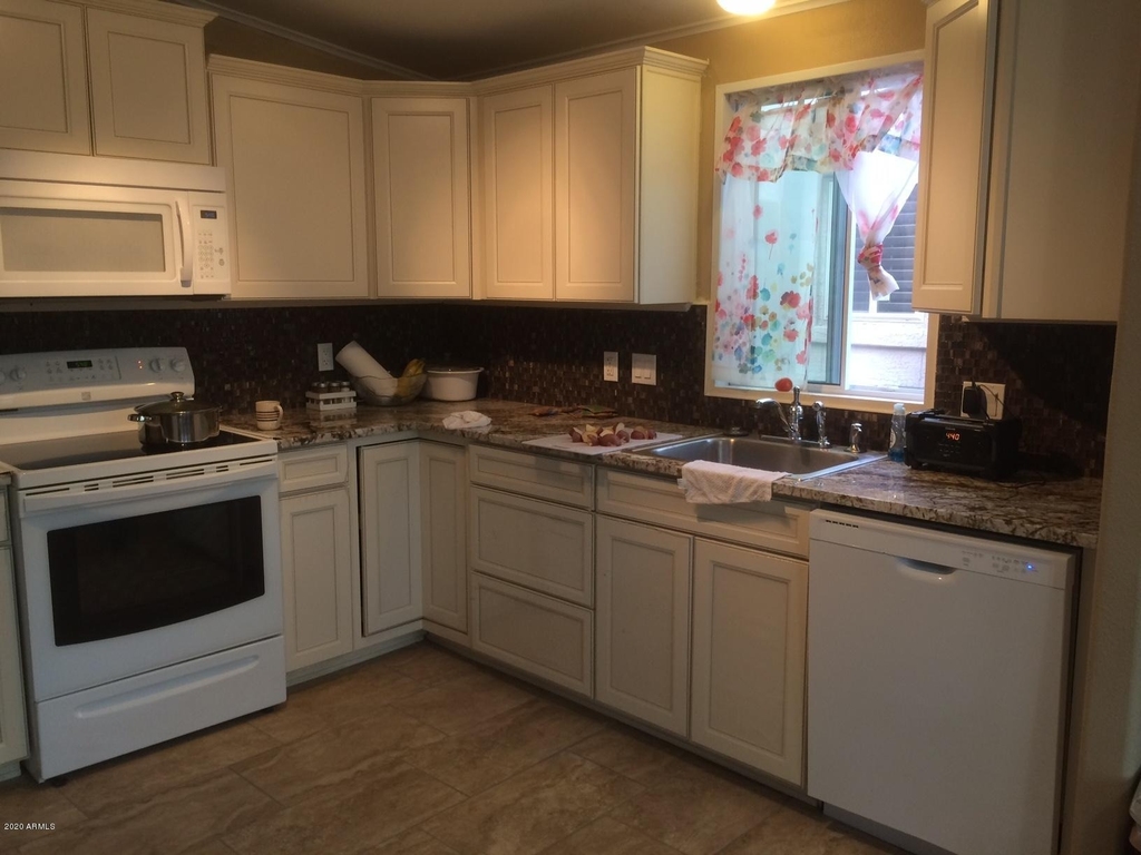 1807 E Augusta Avenue - Photo 6