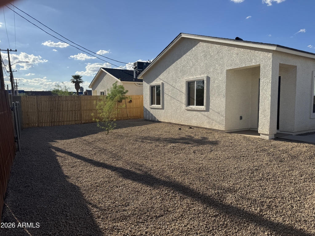 1515 W Mckinley Street - Photo 3