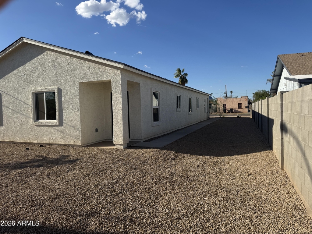 1515 W Mckinley Street - Photo 2