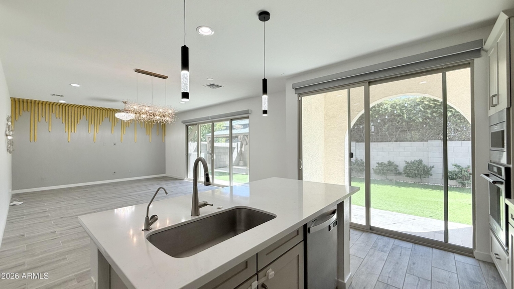 1419 E Town And Country Lane - Photo 7