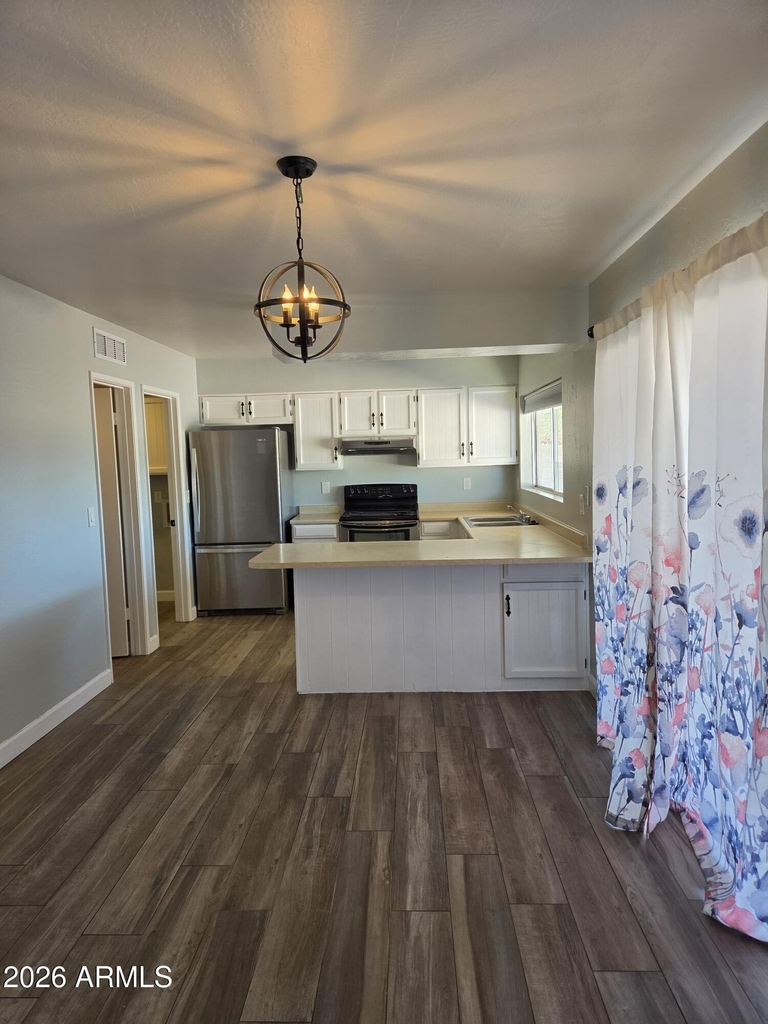 1036 W Minton Drive - Photo 4