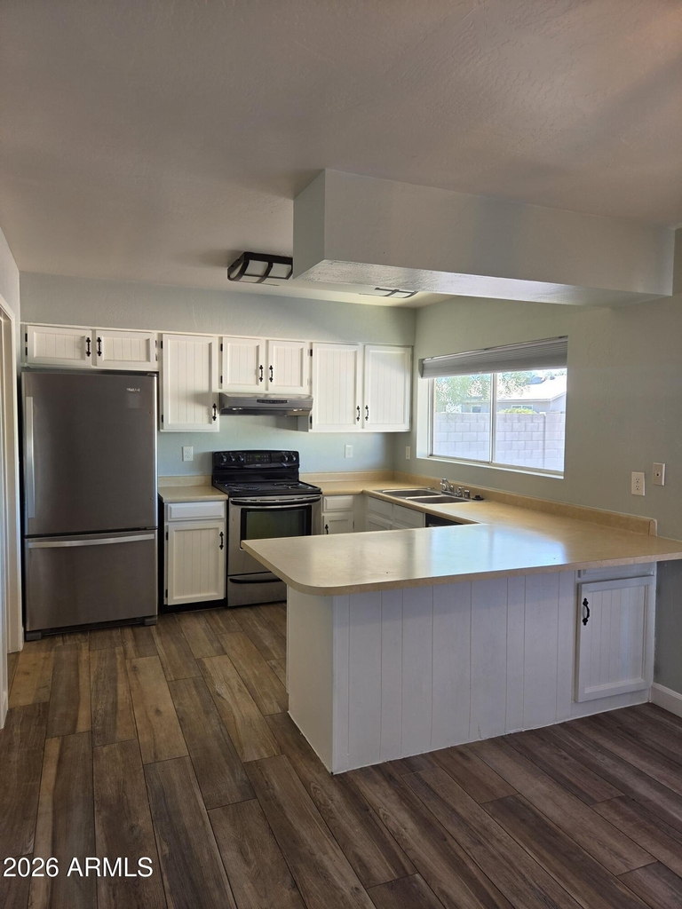 1036 W Minton Drive - Photo 3