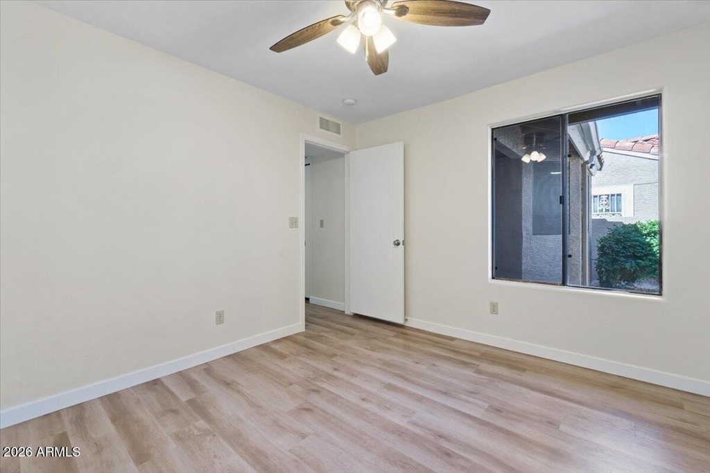 3510 E Hampton Avenue - Photo 18
