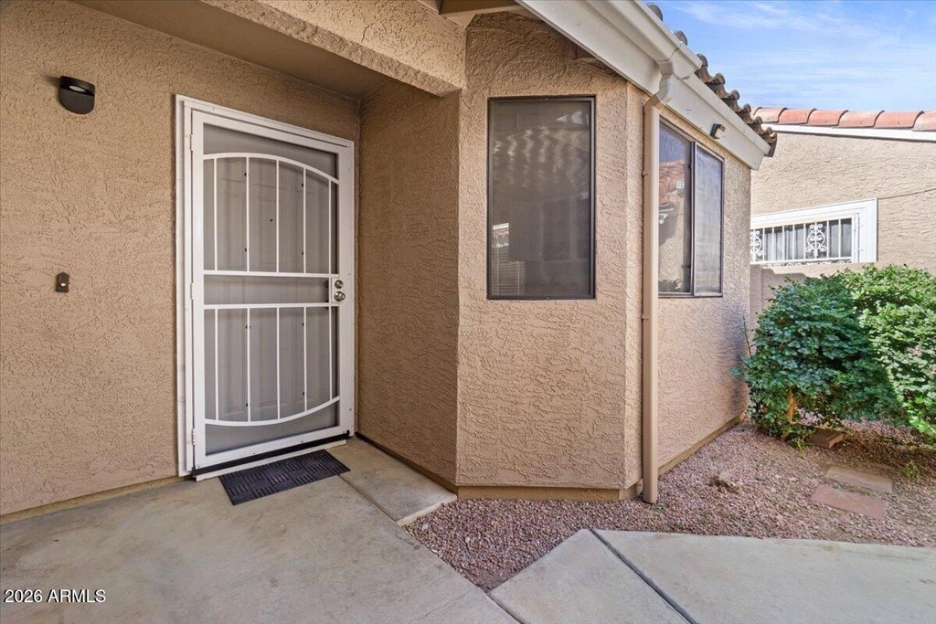 3510 E Hampton Avenue - Photo 1