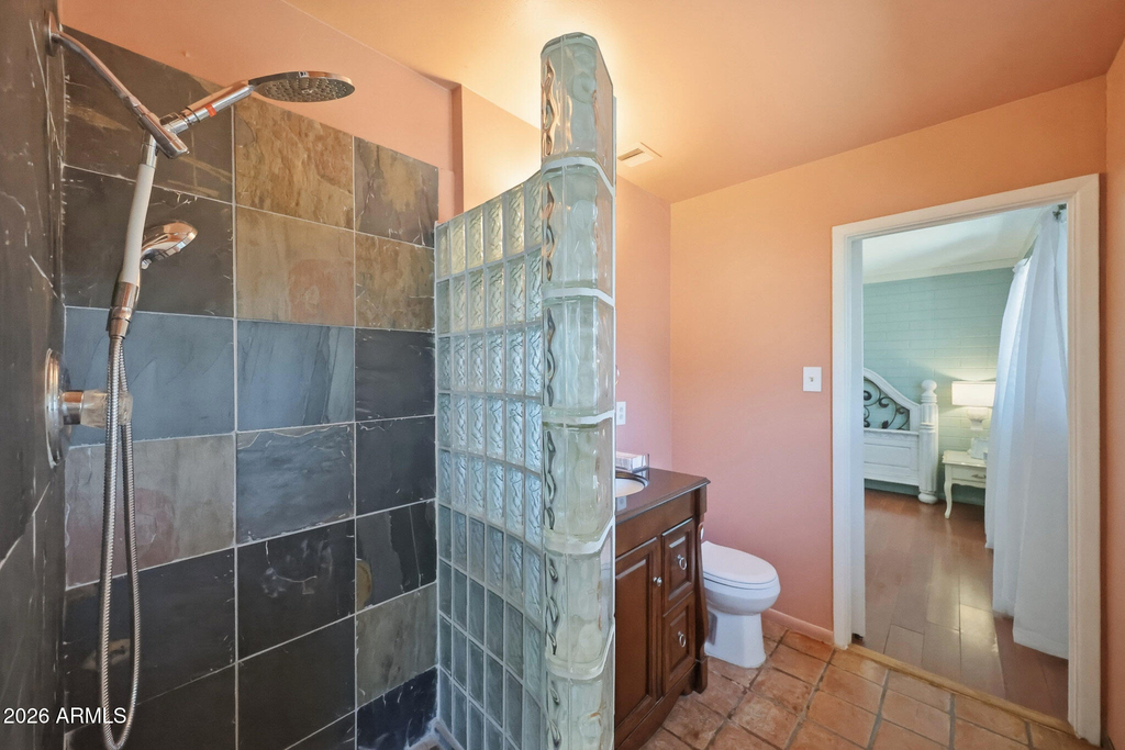2302 W Berridge Lane - Photo 22