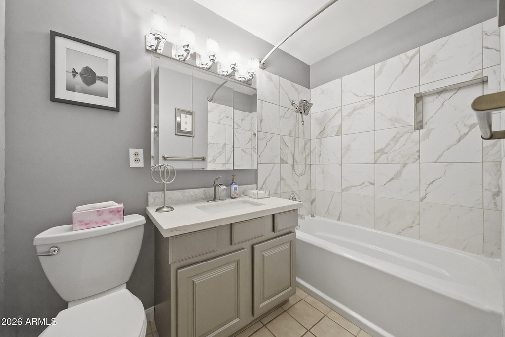 2302 W Berridge Lane - Photo 23