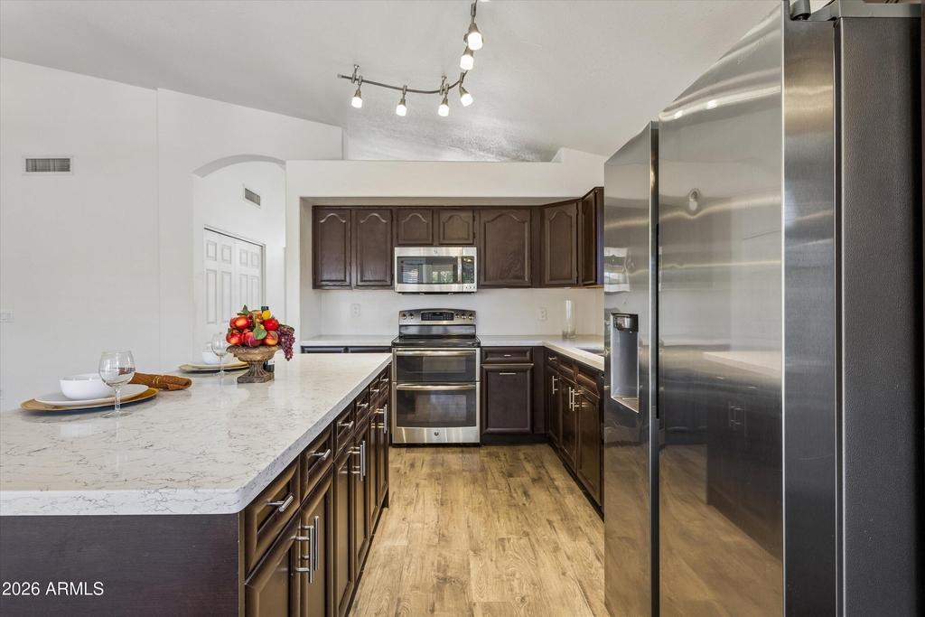4231 E Alder Avenue - Photo 4