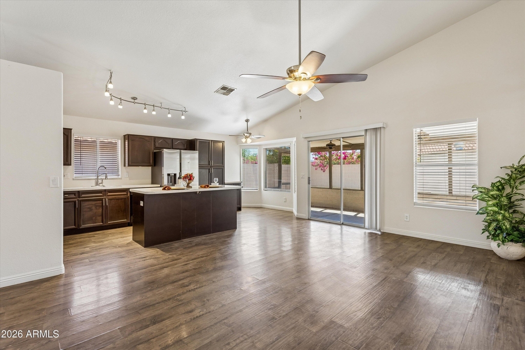 4231 E Alder Avenue - Photo 8