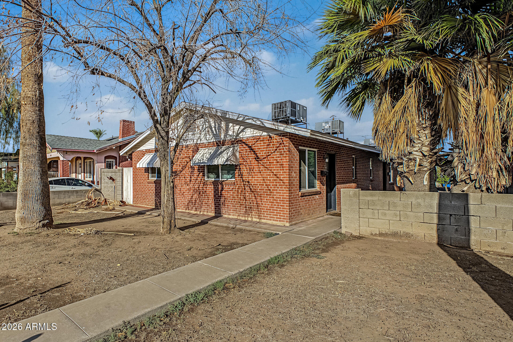 2309 N Dayton Street - Photo 4