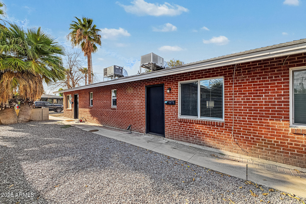 2309 N Dayton Street - Photo 7