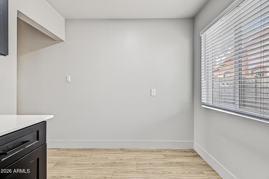 2309 N Dayton Street - Photo 16