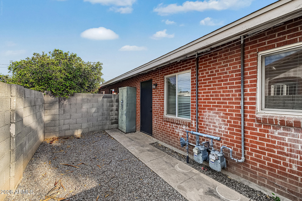 2309 N Dayton Street - Photo 33