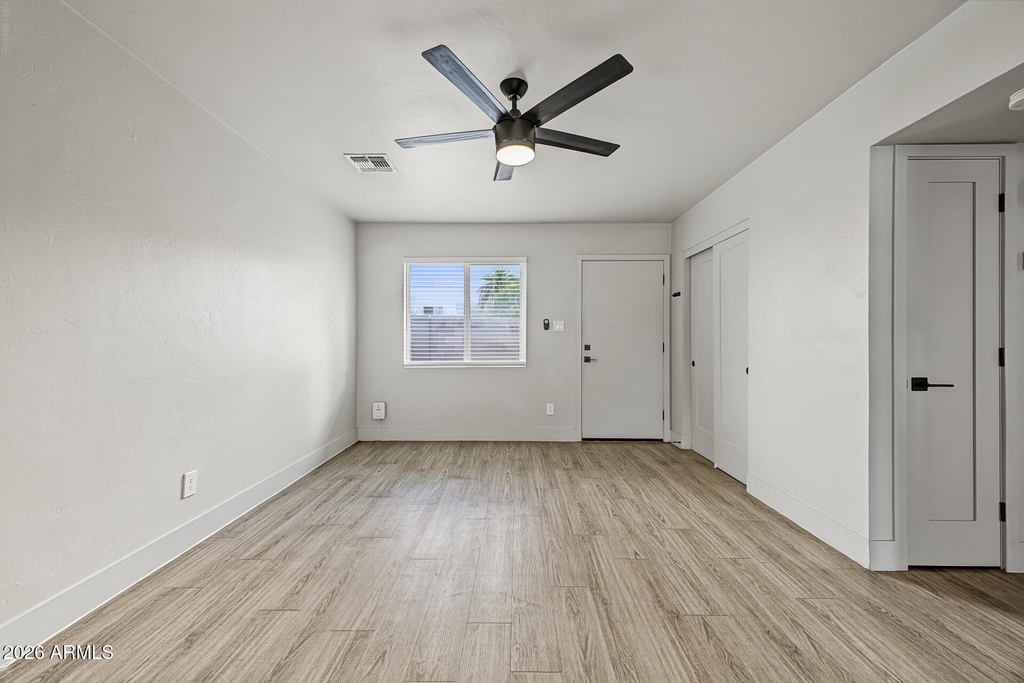 2309 N Dayton Street - Photo 12