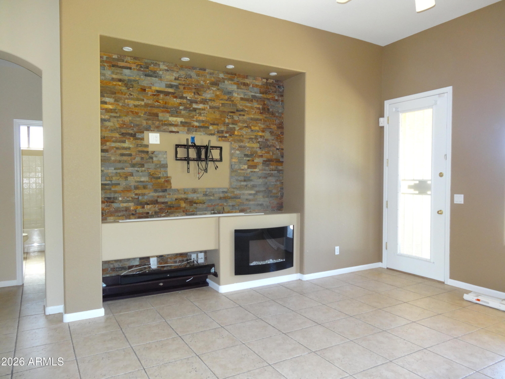 1350 E Indigo Drive - Photo 2