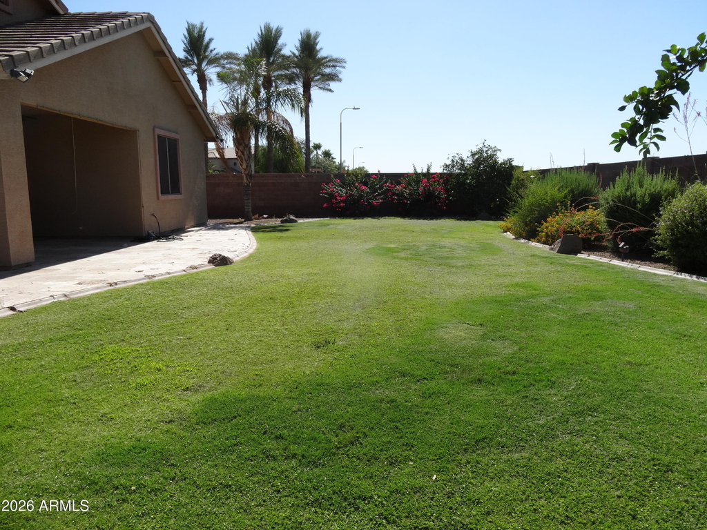 1350 E Indigo Drive - Photo 27