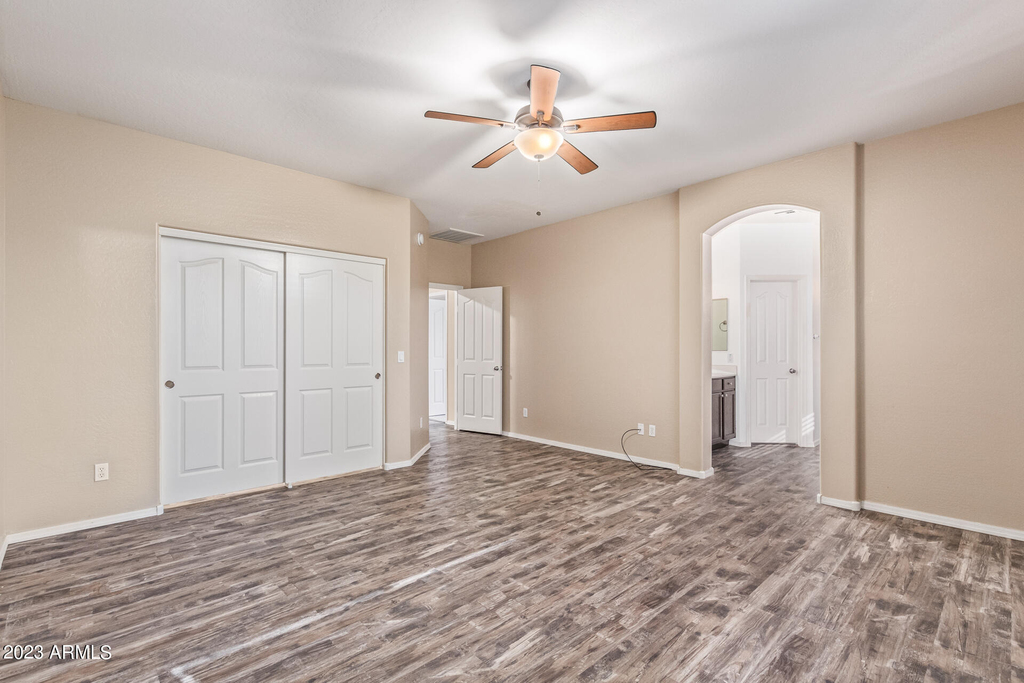 11826 N 146th Avenue - Photo 15
