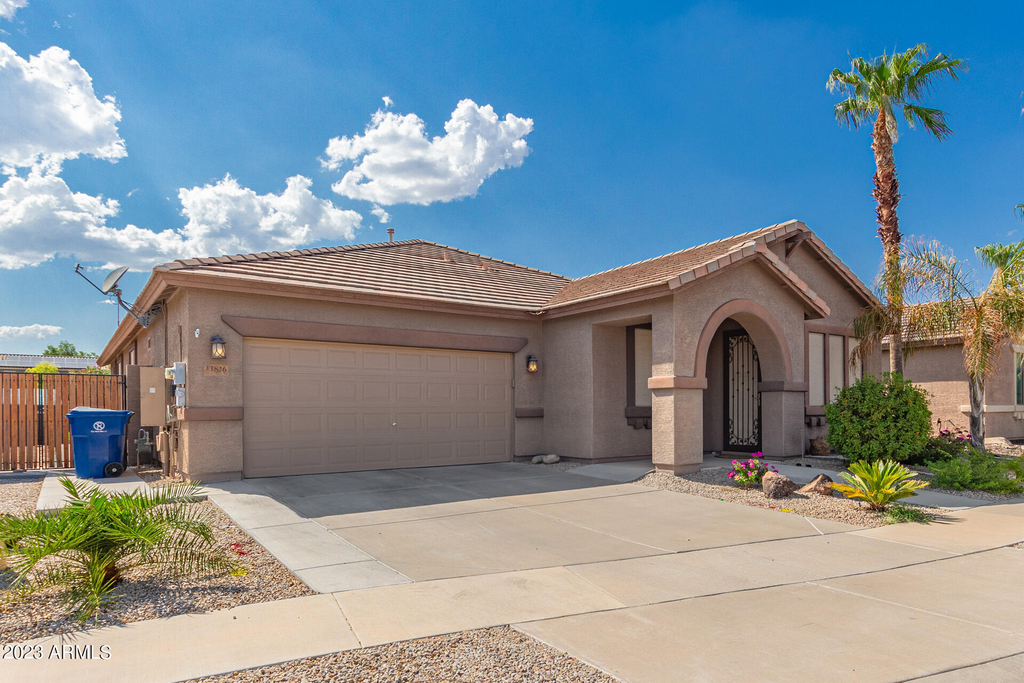 11826 N 146th Avenue - Photo 1