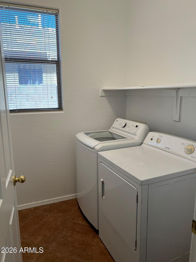 12732 W Glenrosa Drive - Photo 13