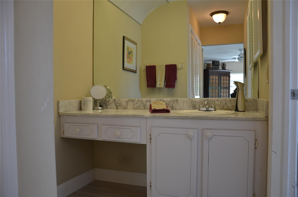 6201 Bay Club Drive - Photo 11