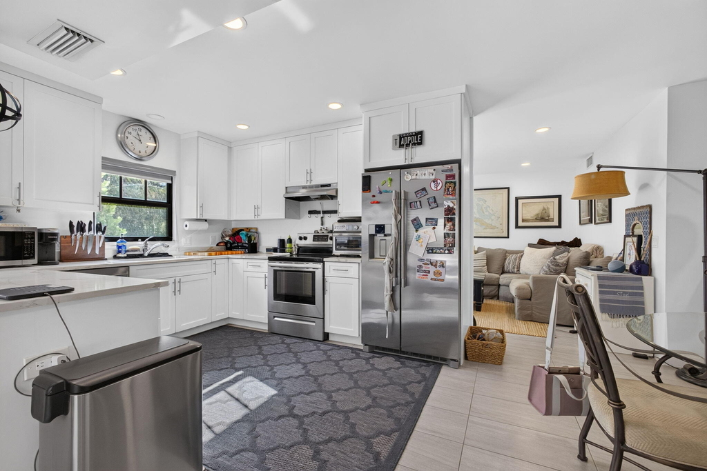 423 49th Street - Photo 8