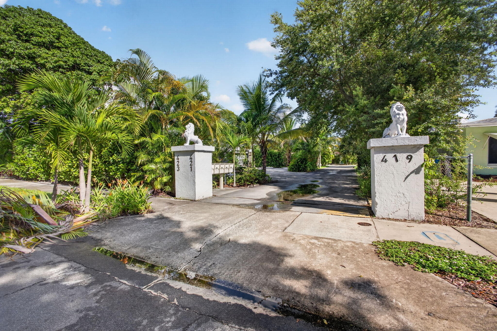423 49th Street - Photo 3