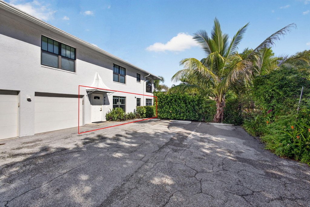 423 49th Street - Photo 0