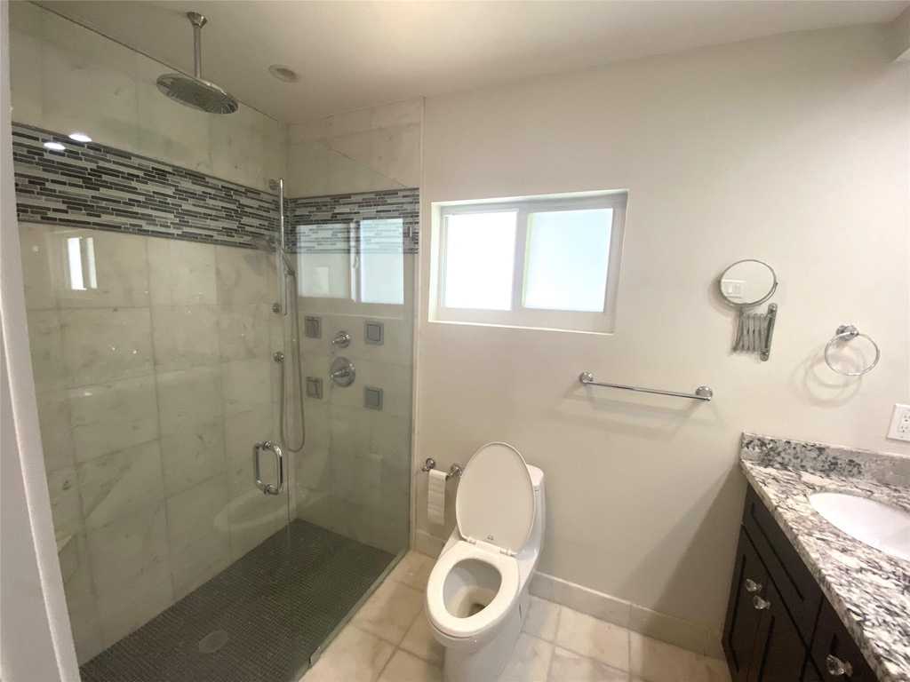 800 Glouchester Street - Photo 14