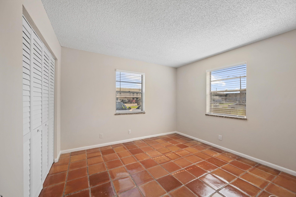 2707 Vandiver Drive - Photo 9