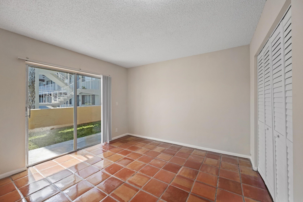 2707 Vandiver Drive - Photo 6