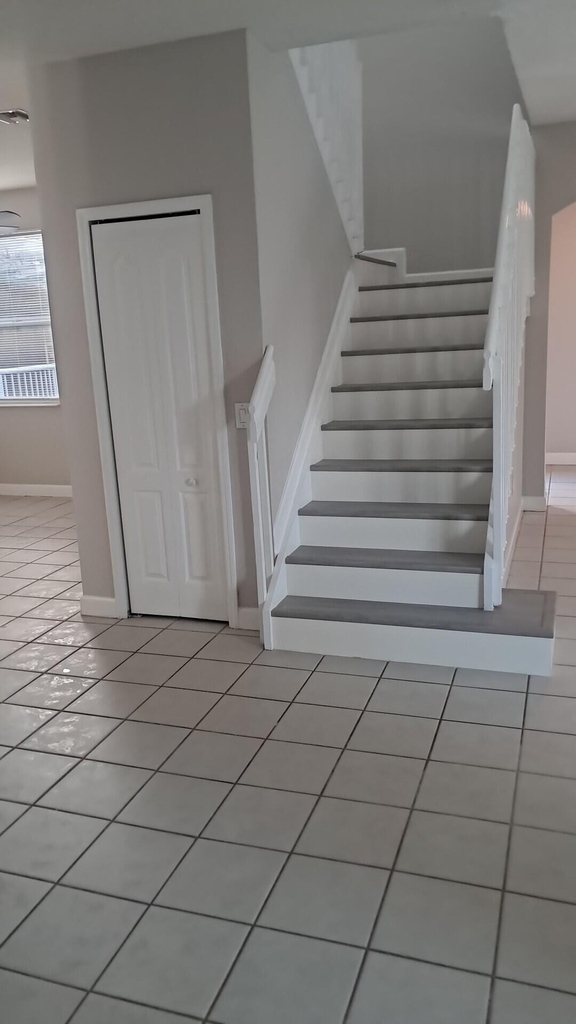 1114 Shoma Drive - Photo 3