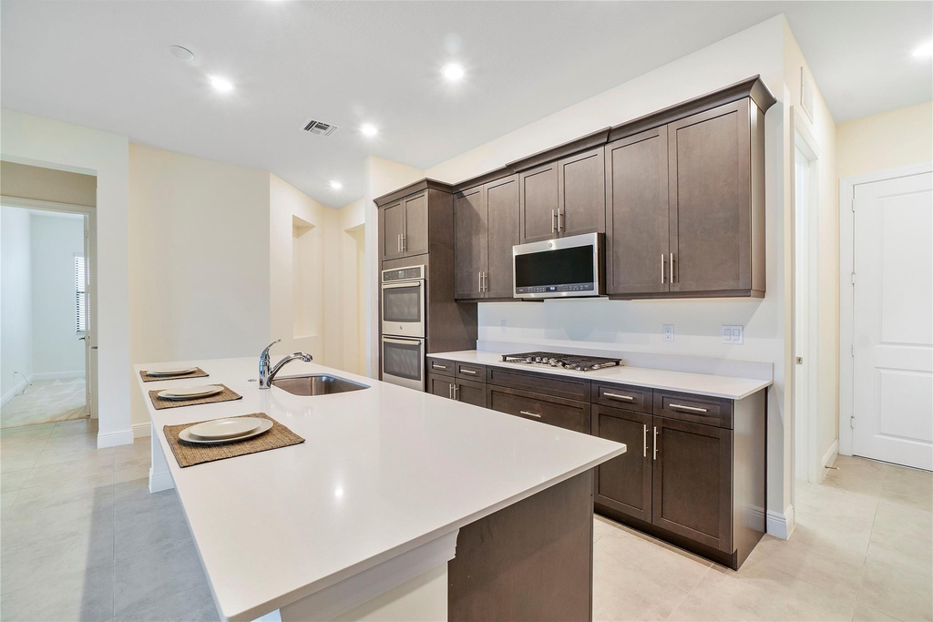 11785 S Waterway Circle - Photo 9