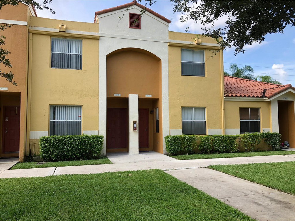3817 Nw 90th Avenue - Photo 1